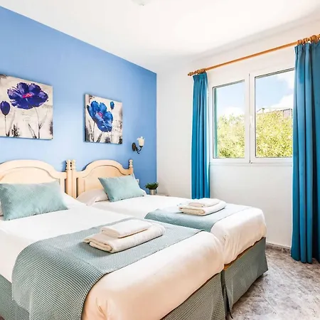 Karoline كالا ان فوركات